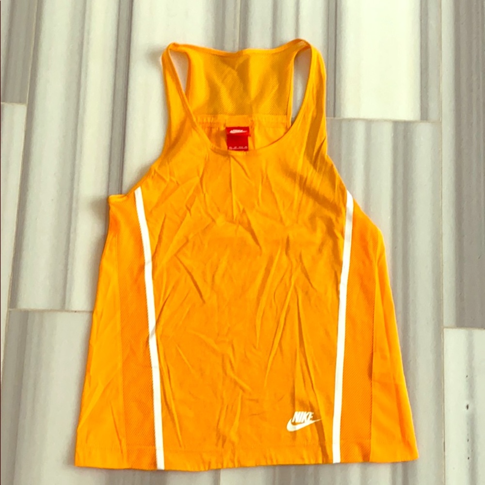Nike tank